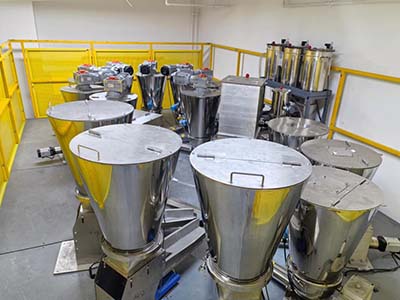 中国建筑材料科学研究总院混凝土自动称量搅拌和装模系统项目